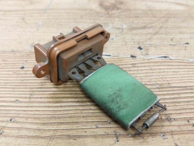 bontott FIAT STILO Előtét Ellenállás Fűtőmotor