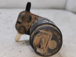 bontott FIAT STILO Első Ablakmosó Szivattyú
