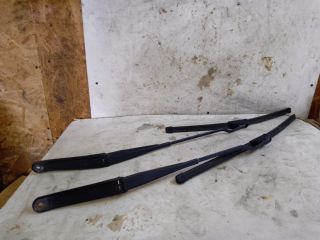 bontott FIAT STILO Első Ablaktörlő Kar