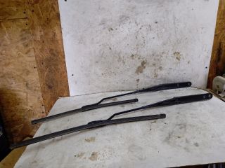 bontott FIAT STILO Első Ablaktörlő Kar