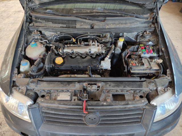 bontott FIAT STILO Első Ablaktörlő Szerkezet Motorral