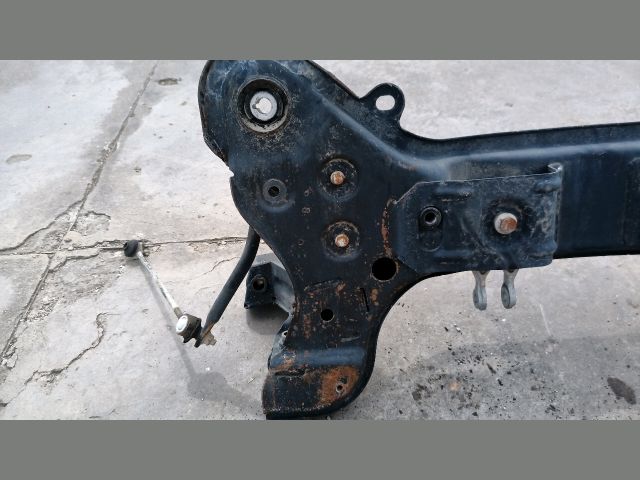 bontott FIAT STILO Első Bölcső