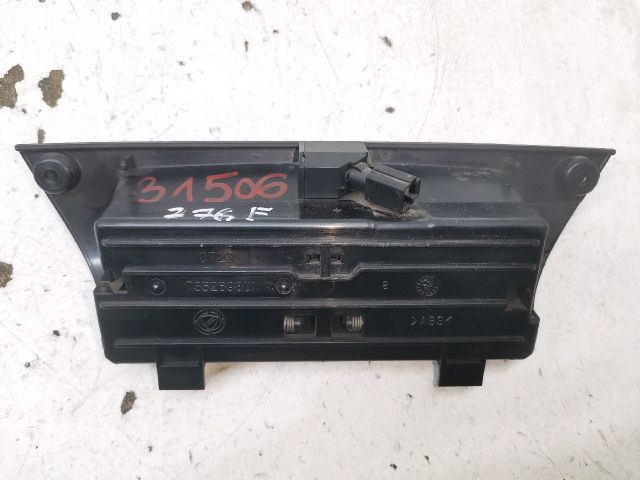 bontott FIAT STILO Első Hamutartó