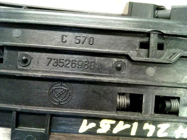 bontott FIAT STILO Első Hamutartó