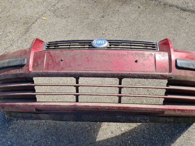 bontott FIAT STILO Első Lökhárító (Részeivel)