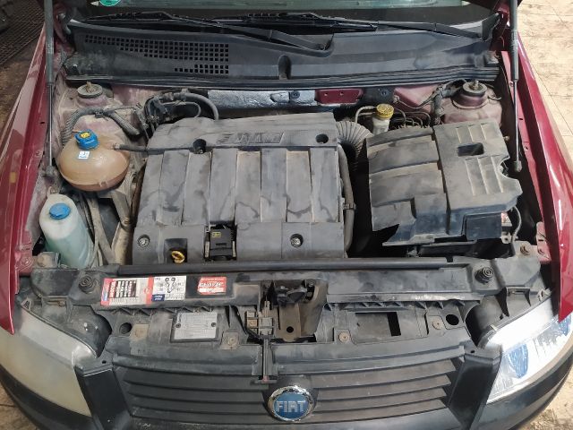 bontott FIAT STILO Első Lökhárító (Üresen)