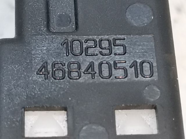 bontott FIAT STILO Fék Pedál Kapcsoló