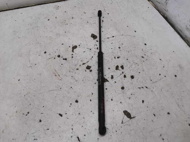 bontott FIAT STILO Gázrugós Kitámasztó Teleszkóp Motorháztető Jobb