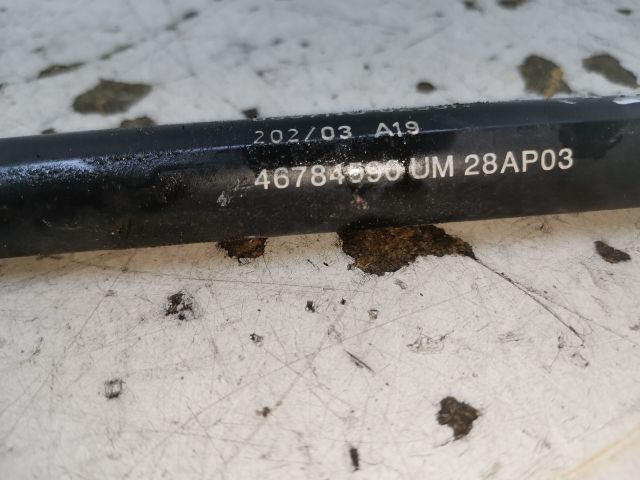 bontott FIAT STILO Gázrugós Kitámasztó Teleszkóp Motorháztető Jobb