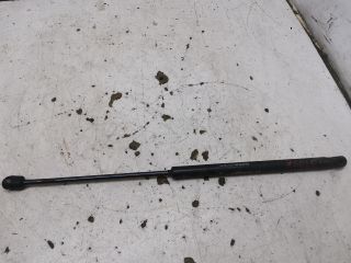 bontott FIAT STILO Gázrugós Kitámasztó Teleszkóp Motorháztető Jobb