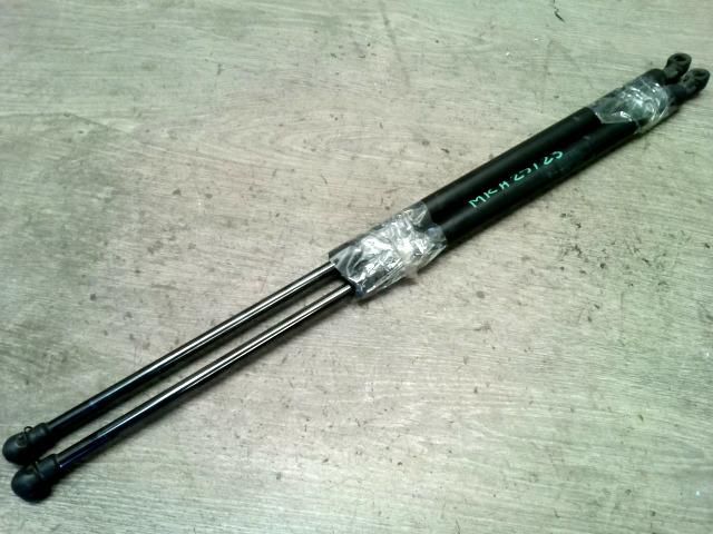 bontott FIAT STILO Gázrugós Kitámasztó Teleszkóp Pár Csomagtérajtó