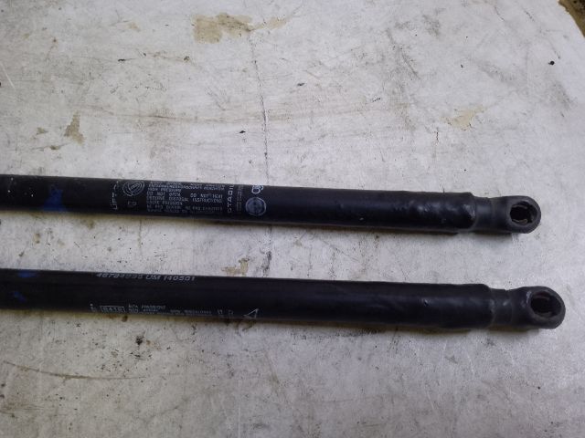 bontott FIAT STILO Gázrugós Kitámasztó Teleszkóp Pár Csomagtérajtó