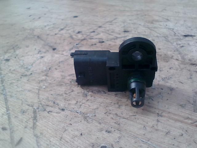 bontott FIAT STILO GPS Antenna