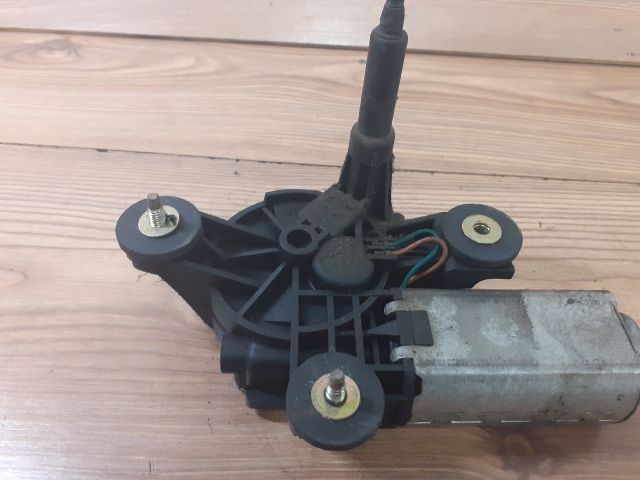 bontott FIAT STILO Hátsó Ablaktörlő Motor