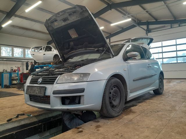 bontott FIAT STILO Hátsó Ablaktörlő Motor