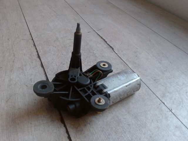 bontott FIAT STILO Hátsó Ablaktörlő Motor