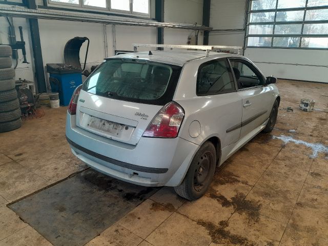 bontott FIAT STILO Hátsó Ablaktörlő Motor