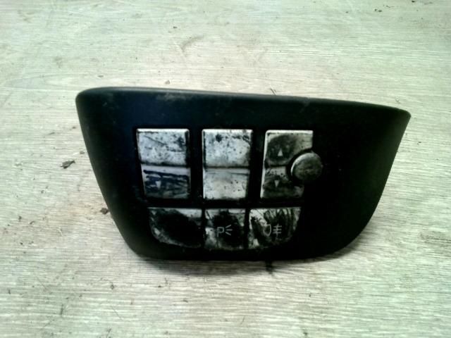 bontott FIAT STILO Hátsó Ködzárófény Kapcsoló