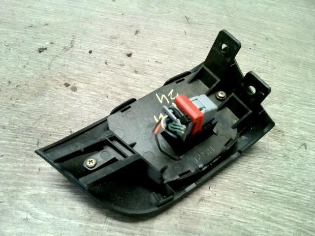 bontott FIAT STILO Hátsó Ködzárófény Kapcsoló