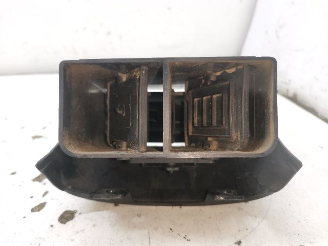 bontott FIAT STILO Hátsó középső Szellőző