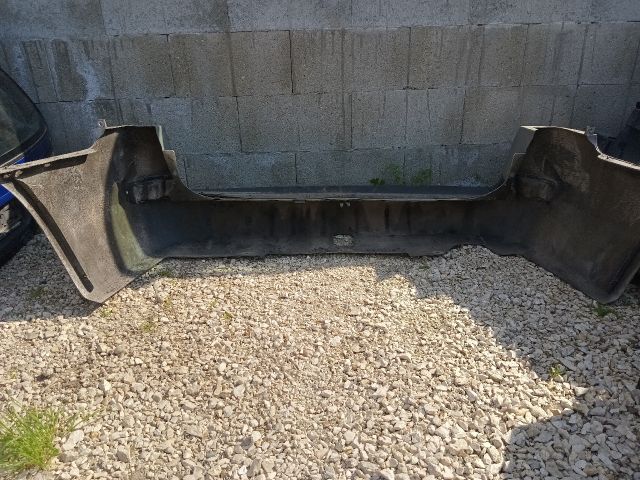 bontott FIAT STILO Hátsó Lökhárító (Részeivel)