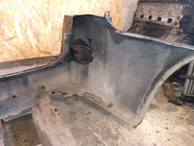 bontott FIAT STILO Hátsó Lökhárító (Részeivel)