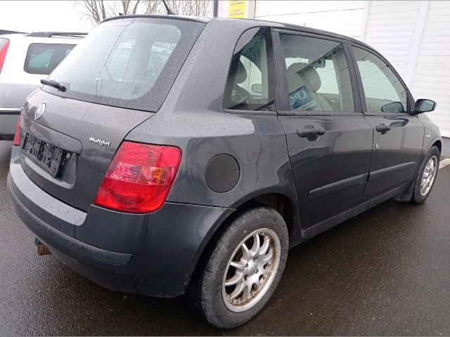 bontott FIAT STILO Hátsó Lökhárító (Részeivel)