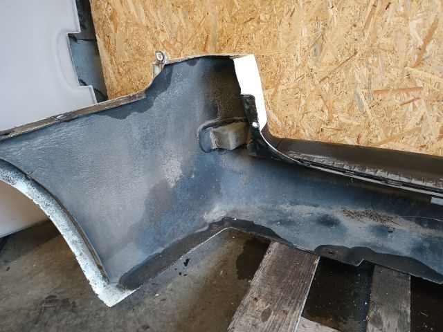 bontott FIAT STILO Hátsó Lökhárító (Részeivel)