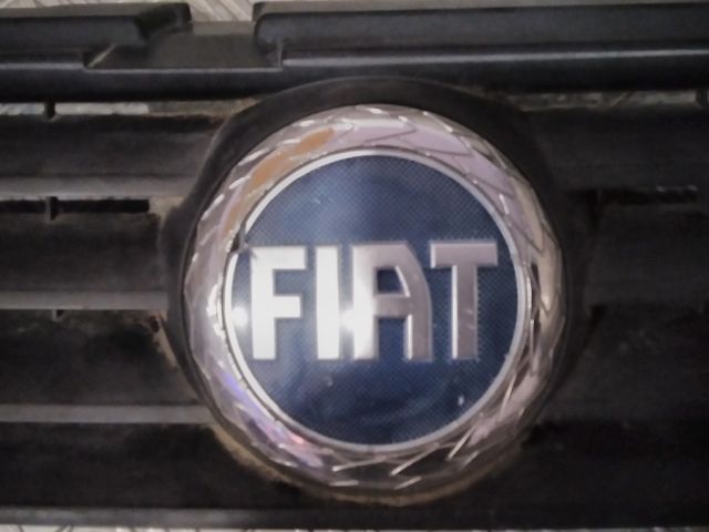 bontott FIAT STILO Hűtőrács