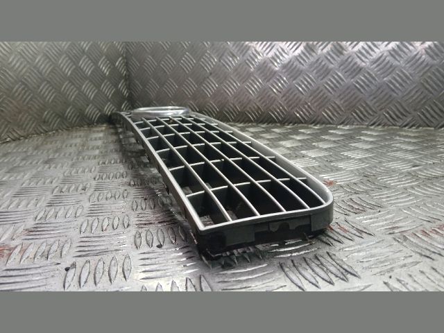 bontott FIAT STILO Hűtőrács