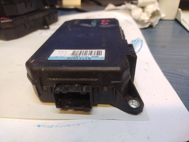 bontott FIAT STILO Jobb első Ablakemelő Elektronika