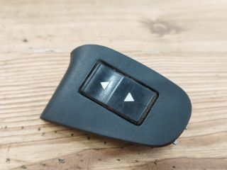 bontott FIAT STILO Jobb első Ablakemelő Kapcsoló