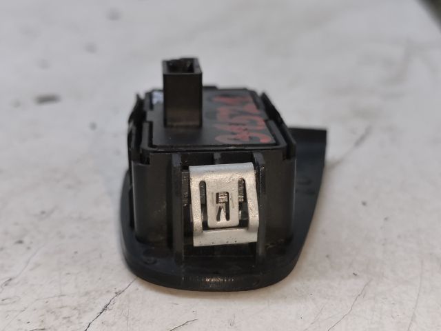 bontott FIAT STILO Jobb első Ablakemelő Kapcsoló