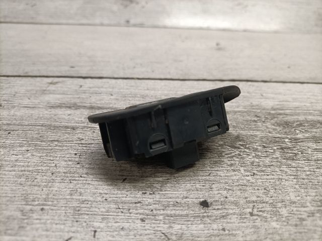 bontott FIAT STILO Jobb első Ablakemelő Kapcsoló