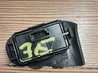 bontott FIAT STILO Jobb első Ablakemelő Kapcsoló