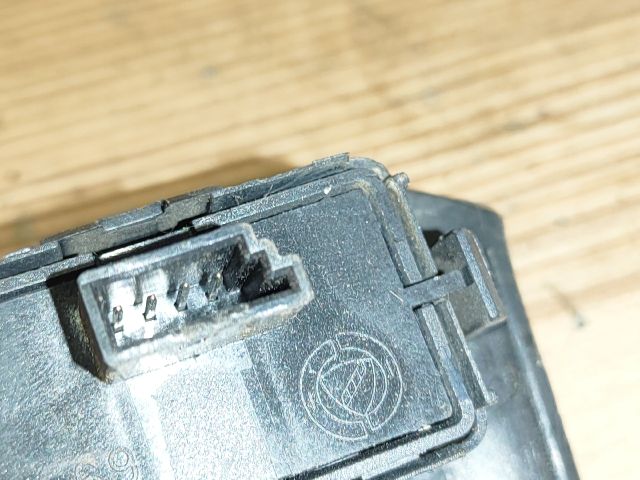 bontott FIAT STILO Jobb első Ablakemelő Kapcsoló