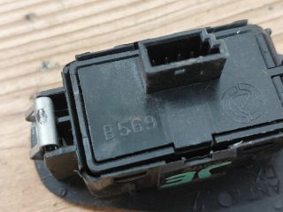 bontott FIAT STILO Jobb első Ablakemelő Kapcsoló