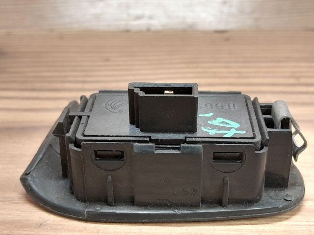 bontott FIAT STILO Jobb első Ablakemelő Kapcsoló