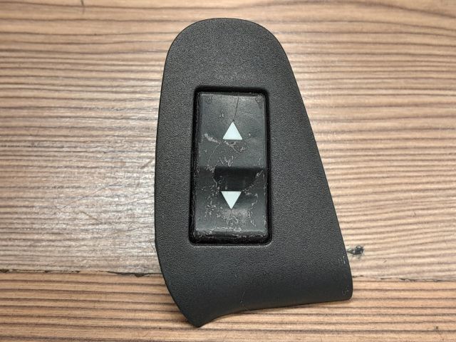 bontott FIAT STILO Jobb első Ablakemelő Kapcsoló