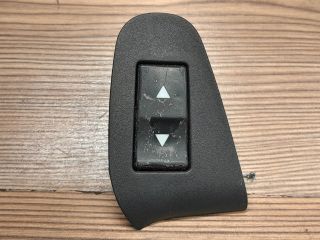 bontott FIAT STILO Jobb első Ablakemelő Kapcsoló