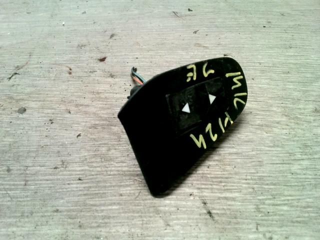 bontott FIAT STILO Jobb első Ablakemelő Kapcsoló