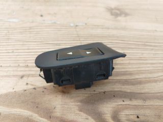 bontott FIAT STILO Jobb első Ablakemelő Kapcsoló