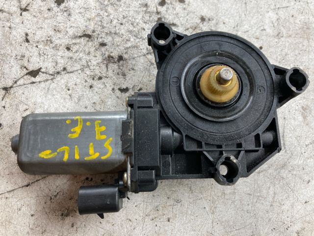bontott FIAT STILO Jobb első Ablakemelő Motor
