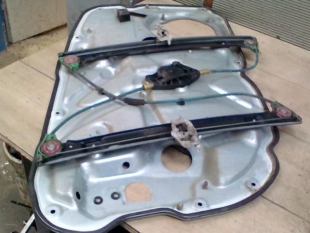bontott FIAT STILO Jobb első Ablakemelő Szerkezet (Elektromos)