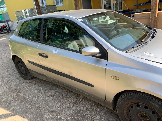 bontott FIAT STILO Jobb első Ablakemelő Szerkezet (Elektromos)