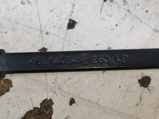 bontott FIAT STILO Jobb első Ablaktörlő Kar