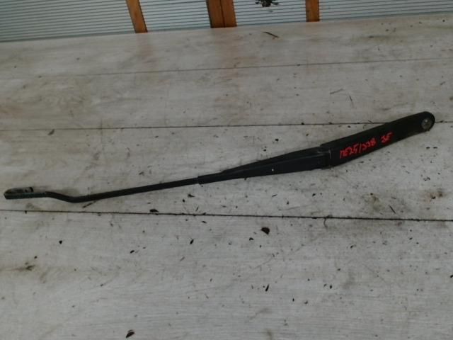 bontott FIAT STILO Jobb első Ablaktörlő Kar