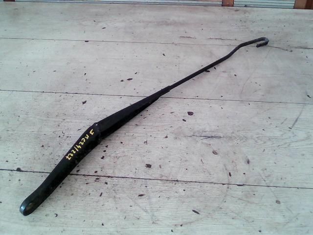 bontott FIAT STILO Jobb első Ablaktörlő Kar