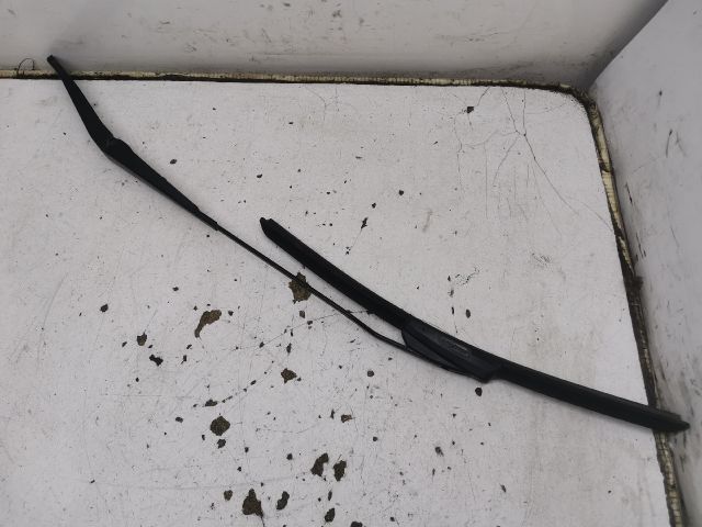 bontott FIAT STILO Jobb első Ablaktörlő Kar