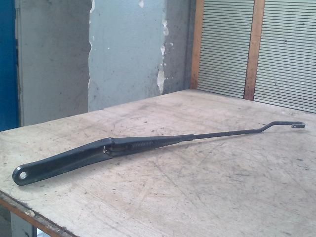 bontott FIAT STILO Jobb első Ablaktörlő Kar